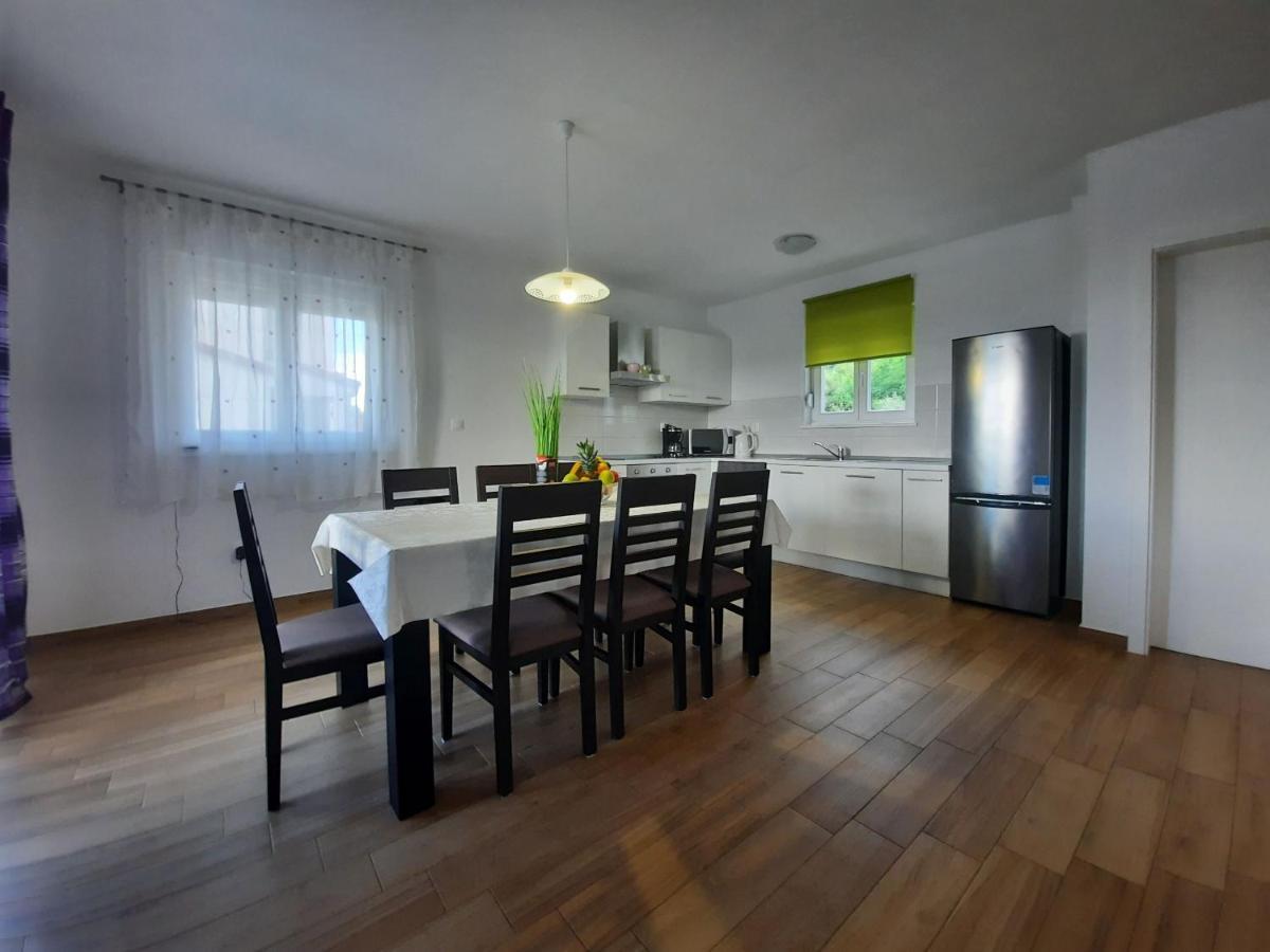 Aura Yourcroatiaholiday Villa *