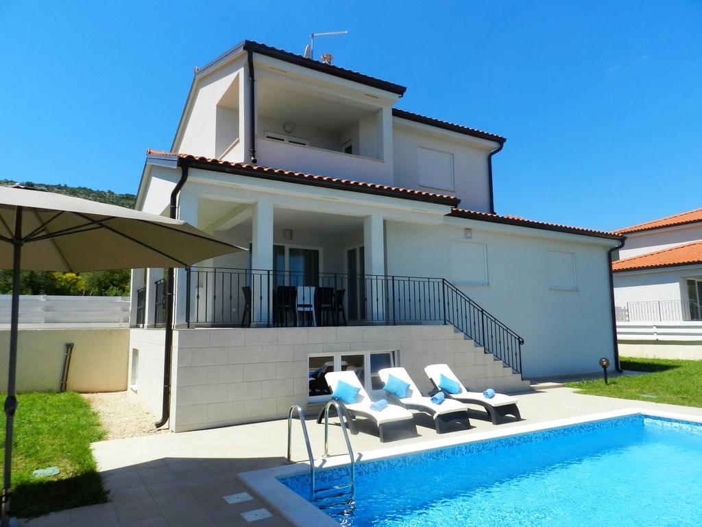 Villa Aura Yourcroatiaholiday Drenje (Istria)